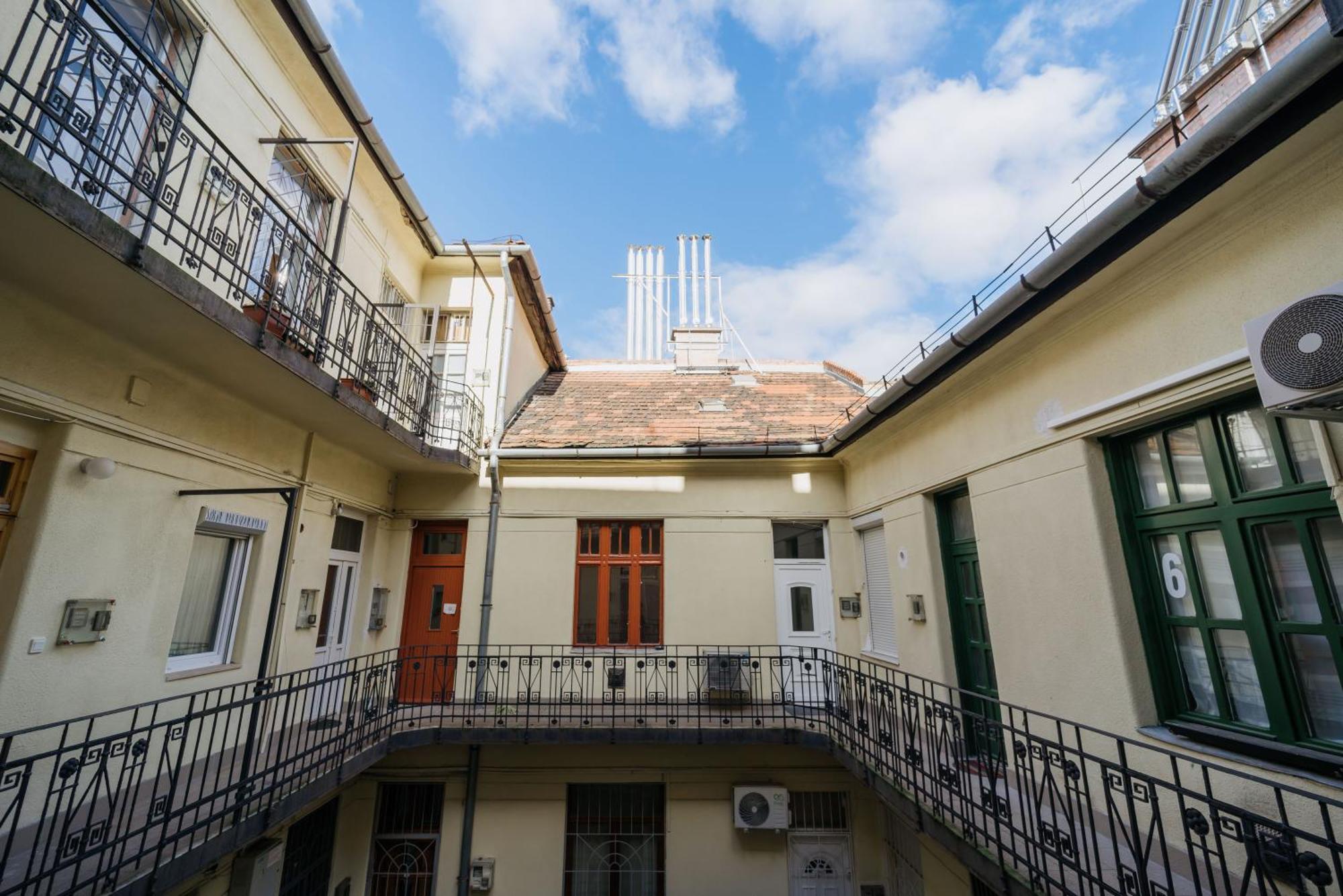 Olive Eden Apartment Budapest Bagian luar foto